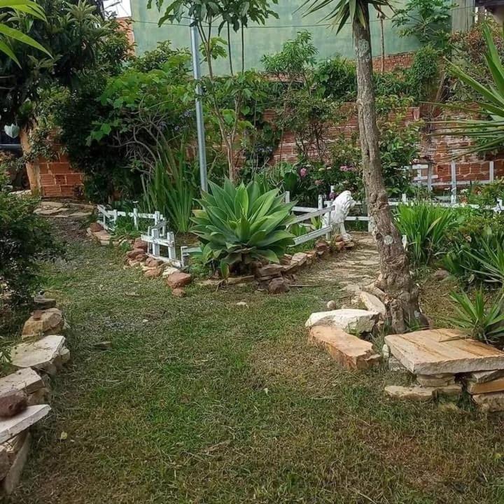 Hostel E Pousada Gratiluz São Tomé das Letras Bagian luar foto